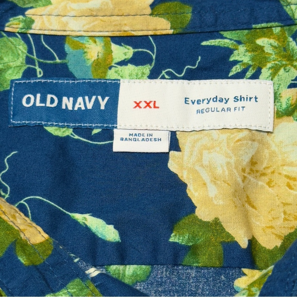 NEW Old Navy Blue and Yellow Casual Button Down Shirt Excellent - Picture 3 of 12